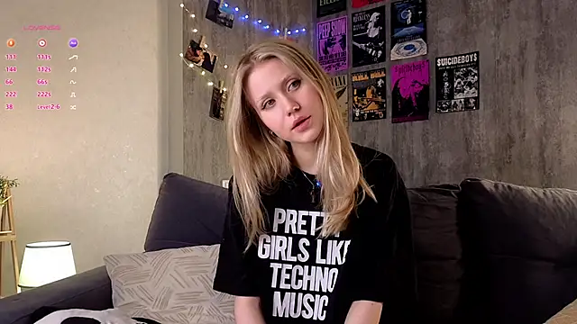 WiloneEsse online show from March 2025 01:20:02 AM