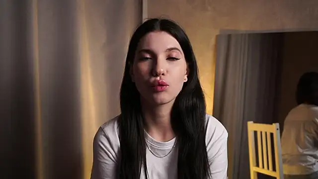 Viallisa online show from December 2024 10:23:02 PM