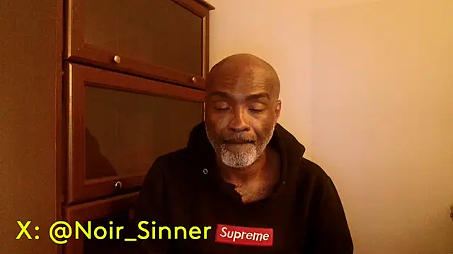 Snapshot of sinnernoir chatting on April 2026 03:41:01 AM sinnernoir online show from April 2026 03:41:01 AM