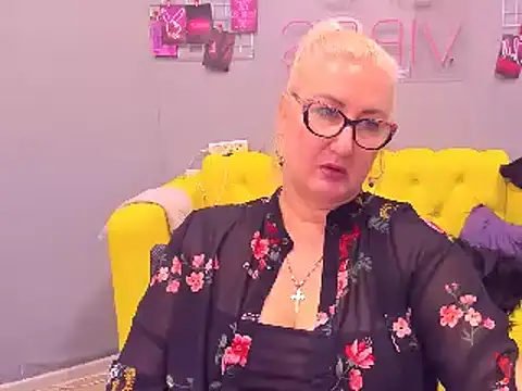 ChristyBrooks online show from January 2025 12:15:01 PM