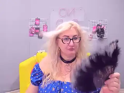 ChristyBrooks online show from January 2025 09:22:01 PM