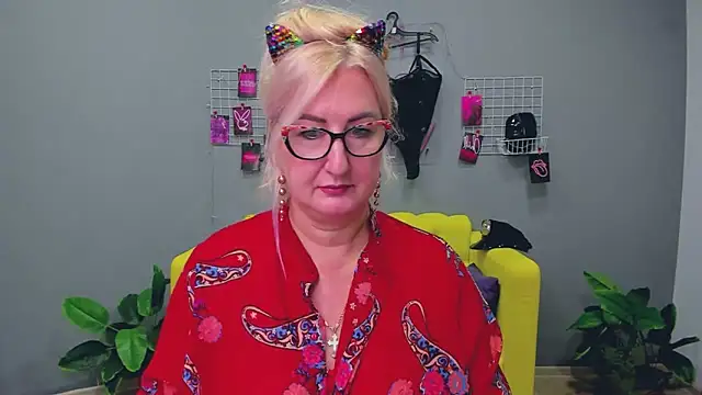 ChristyBrooks online show from January 2025 03:20:01 PM