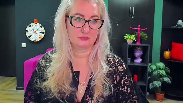 ChristyBrooks online show from February 2025 07:25:02 PM