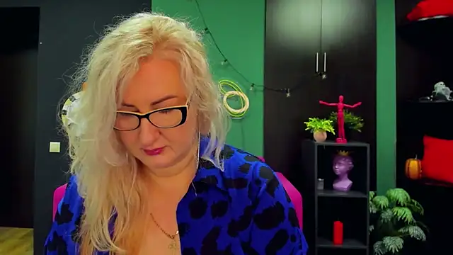 ChristyBrooks online show from March 2025 08:27:01 AM