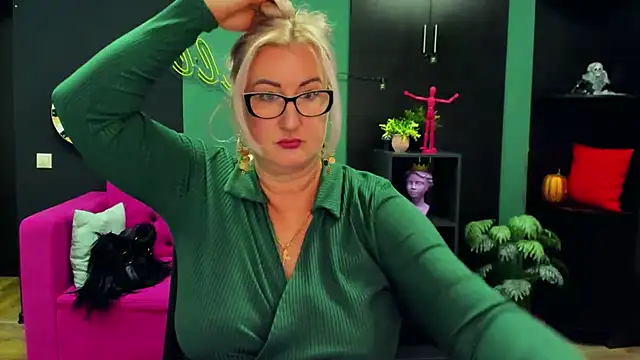 ChristyBrooks online show from March 2025 06:12:02 PM