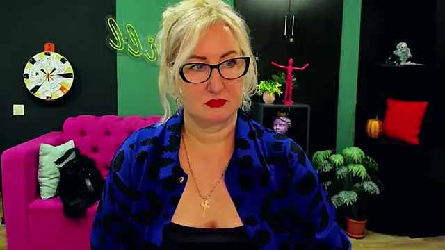 ChristyBrooks online show from March 2025 07:36:01 PM