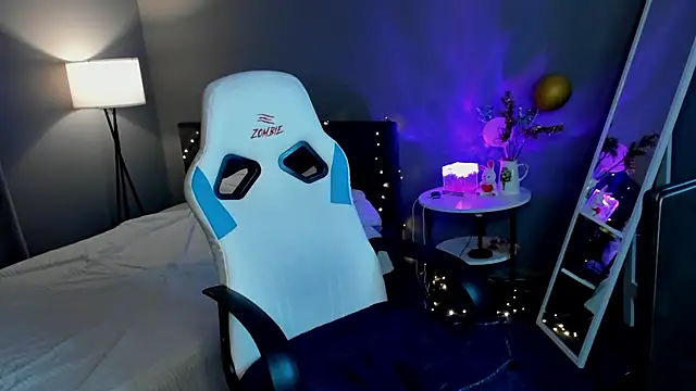 Lexy-Woorhez online show from February 2025 06:35:02 PM