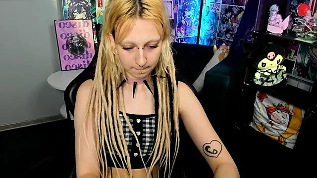 Lexy-Woorhez online show from March 2025 02:12:02 PM