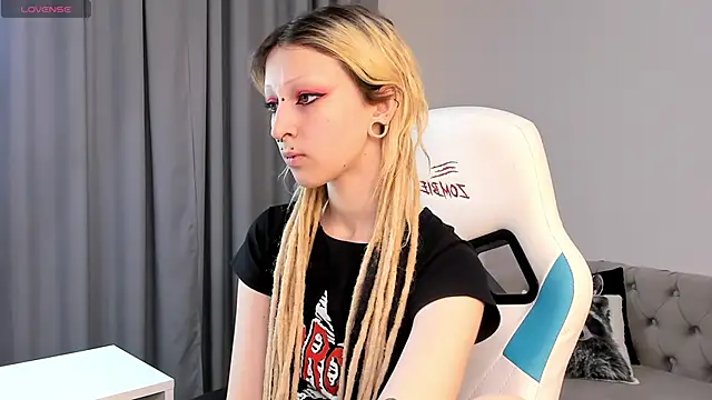 Lexy-Woorhez online show from October 2025 11:35:01 AM