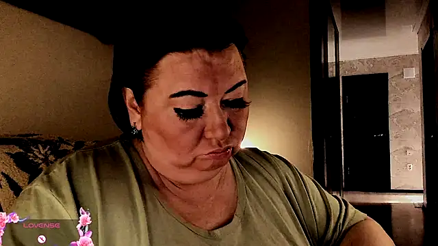 SexxyDreams1 online show from October 2025 05:16:01 AM