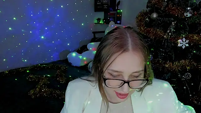 LinaTruly online show from December 2024 11:28:01 PM