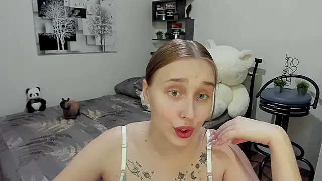 LinaTruly online show from March 2025 12:27:02 AM