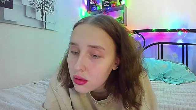 LinaTruly online show from March 2026 10:26:01 PM