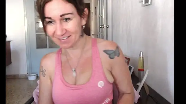 TamaraSweetxo online show from May 2026 03:40:01 PM