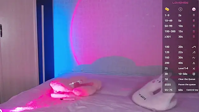 Lessy Lasska online show from November 2025 01:03:01 PM