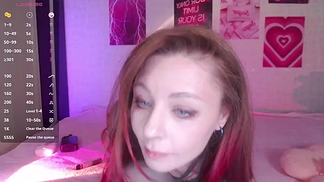 Lessy Lasska online show from December 2025 03:34:01 AM