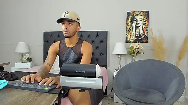 Robin Rief online show from January 2025 03:44:01 AM