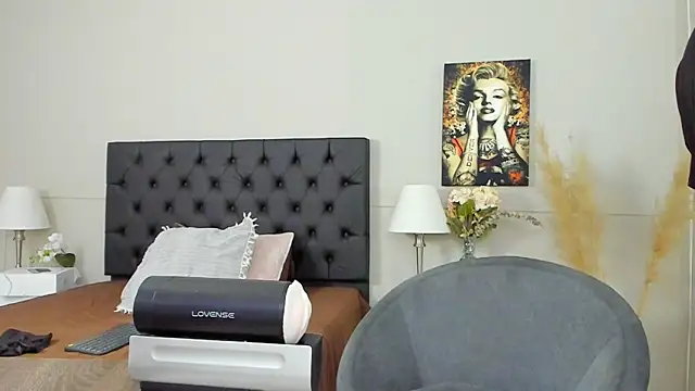 Robin Rief online show from January 2025 03:55:02 AM