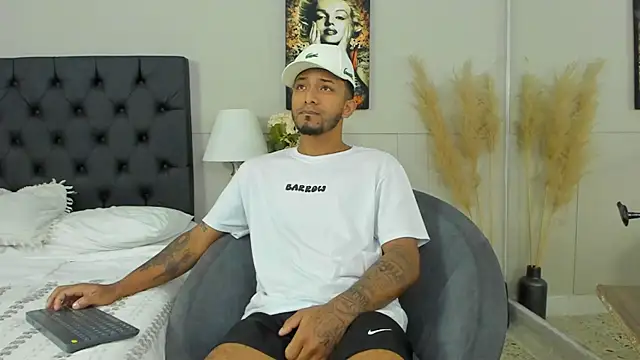 Robin Rief online show from February 2025 03:29:02 AM