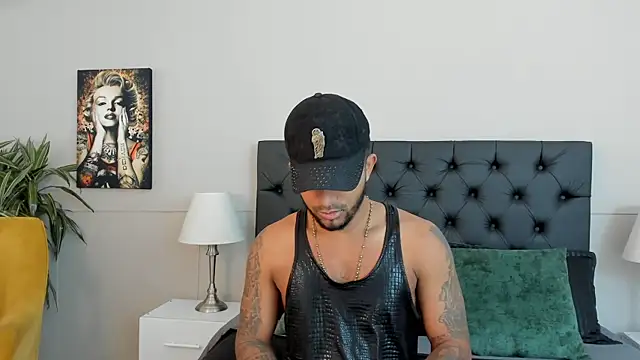 Robin Rief online show from October 2025 03:40:02 AM