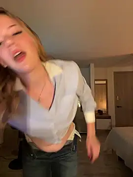 NicoleCut online show from February 2025 12:09:01 AM