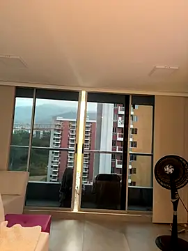 NicoleCut online show from November 2025 11:14:01 AM