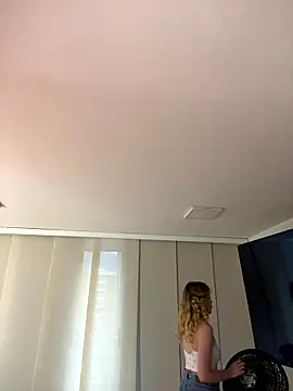 NicoleCut online show from January 2026 11:15:02 AM