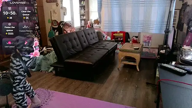  hellostormy  online show from February 2025 09:28:01 PM