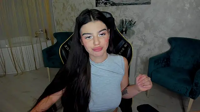 AlluringAriel online show from October 2025 07:44:02 PM