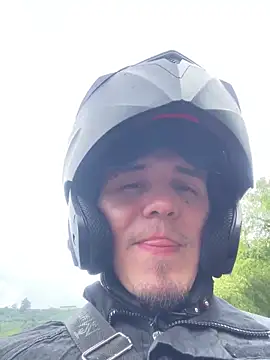 Snapshot of adam-rivera chatting on December 2024 06:23:02 PM adam-rivera online show from December 2024 06:23:02 PM