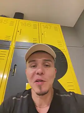 Snapshot of adam-rivera chatting on February 2025 07:02:02 PM adam-rivera online show from February 2025 07:02:02 PM