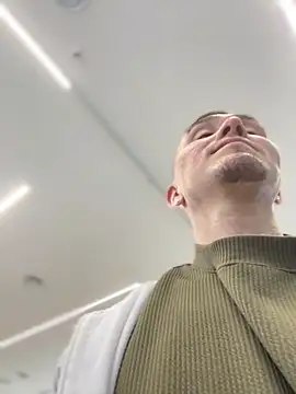 Snapshot of adam-rivera chatting on September 2025 03:57:01 PM adam-rivera online show from September 2025 03:57:01 PM