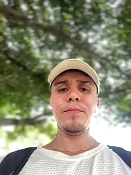 Snapshot of adam-rivera chatting on September 2025 07:39:01 PM adam-rivera online show from September 2025 07:39:01 PM