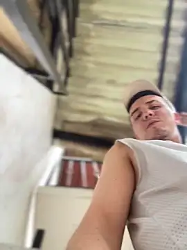 Snapshot of adam-rivera chatting on October 2025 04:39:01 PM adam-rivera online show from October 2025 04:39:01 PM