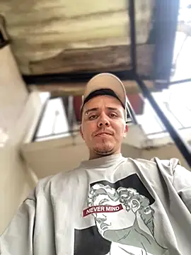 Snapshot of adam-rivera chatting on November 2025 06:31:02 PM adam-rivera online show from November 2025 06:31:02 PM