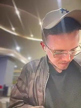 Snapshot of adam-rivera chatting on November 2025 02:45:01 AM adam-rivera online show from November 2025 02:45:01 AM