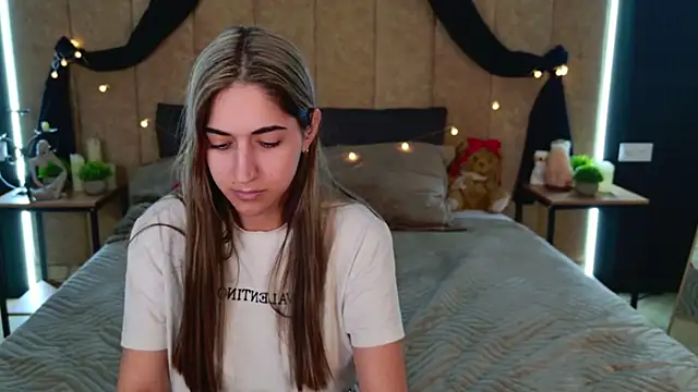 Teresa Stane online show from February 2025 08:07:01 AM