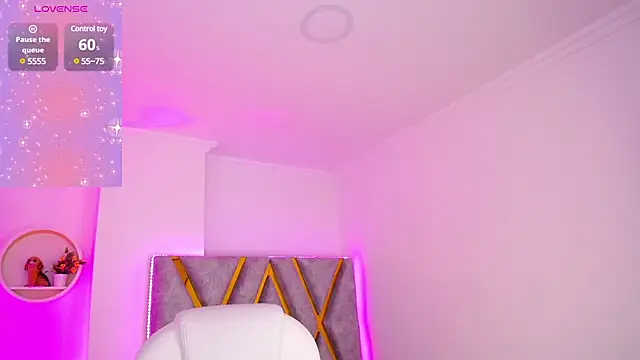 Aurora Brownn online show from February 2025 04:14:01 AM