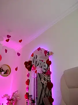 Aurora Brownn online show from February 2025 10:28:01 AM