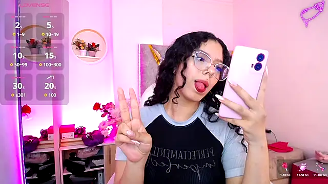 Aurora Brownn online show from December 2025 11:45:01 PM