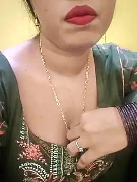 Haniya-143 online show from October 2025 08:28:02 PM