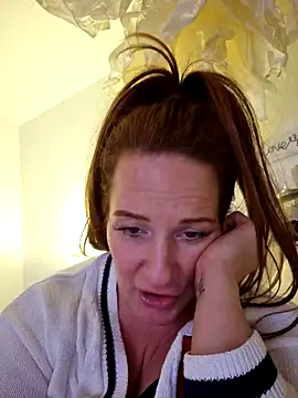 Engel mia online show from February 2025 05:04:01 AM