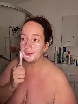 Engel mia online show from October 2025 01:30:01 PM