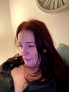 Engel mia online show from November 2025 08:42:02 PM