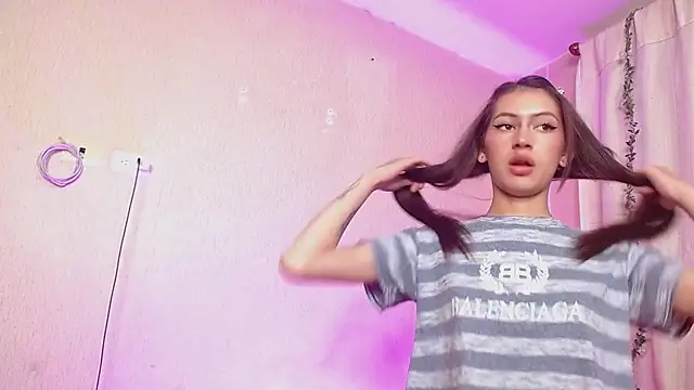 sara17  online show from January 2025 07:26:01 AM