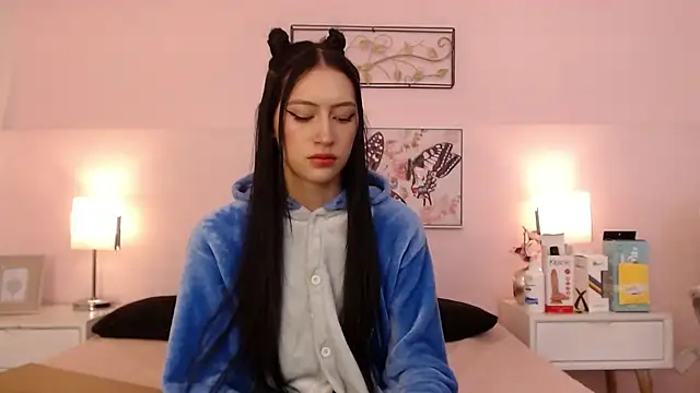 sara17  online show from October 2025 04:22:01 AM