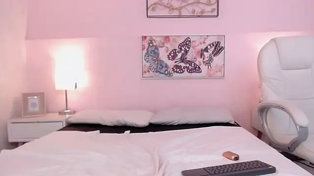 sara17  online show from November 2025 04:15:02 AM