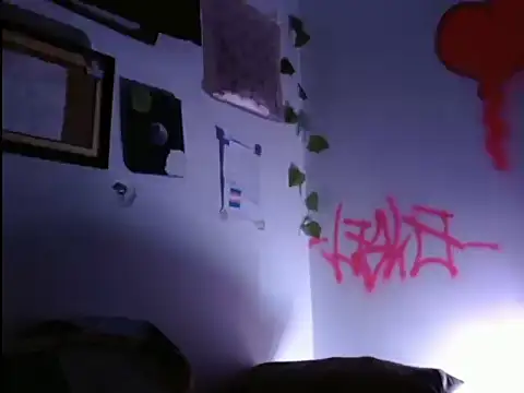 Snapshot of Melody200420 chatting on October 2025 04:57:02 AM Melody200420 online show from October 2025 04:57:02 AM