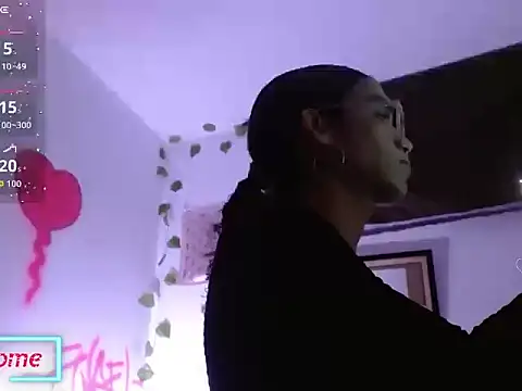 Snapshot of Melody200420 chatting on November 2025 11:27:01 PM Melody200420 online show from November 2025 11:27:01 PM