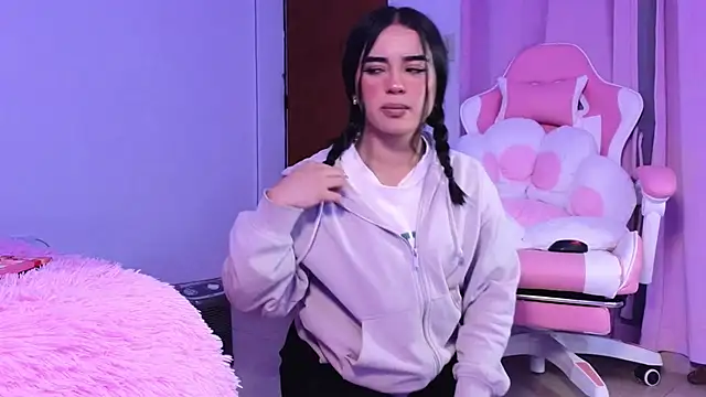 Emily-14 online show from March 2025 04:39:02 AM